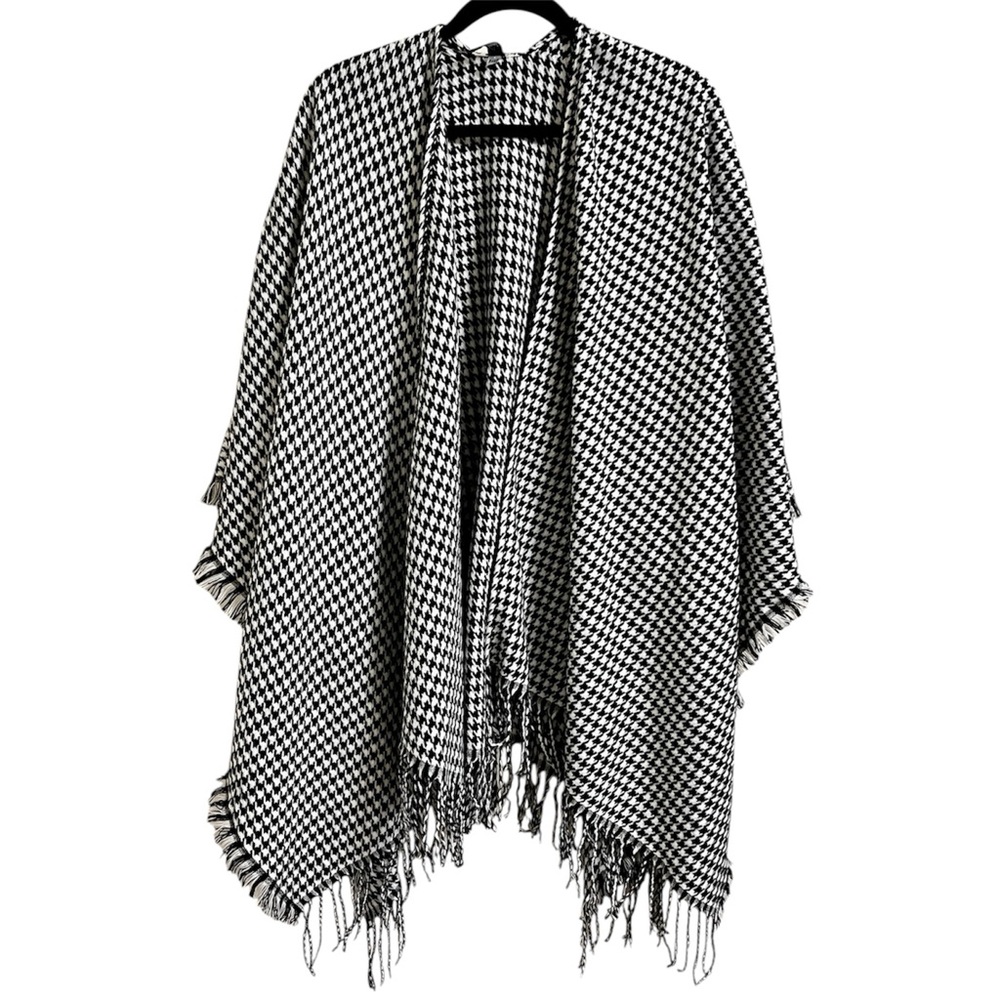Lane Bryant Black and White Classic Houndstooth Layering Poncho Fringe One Size